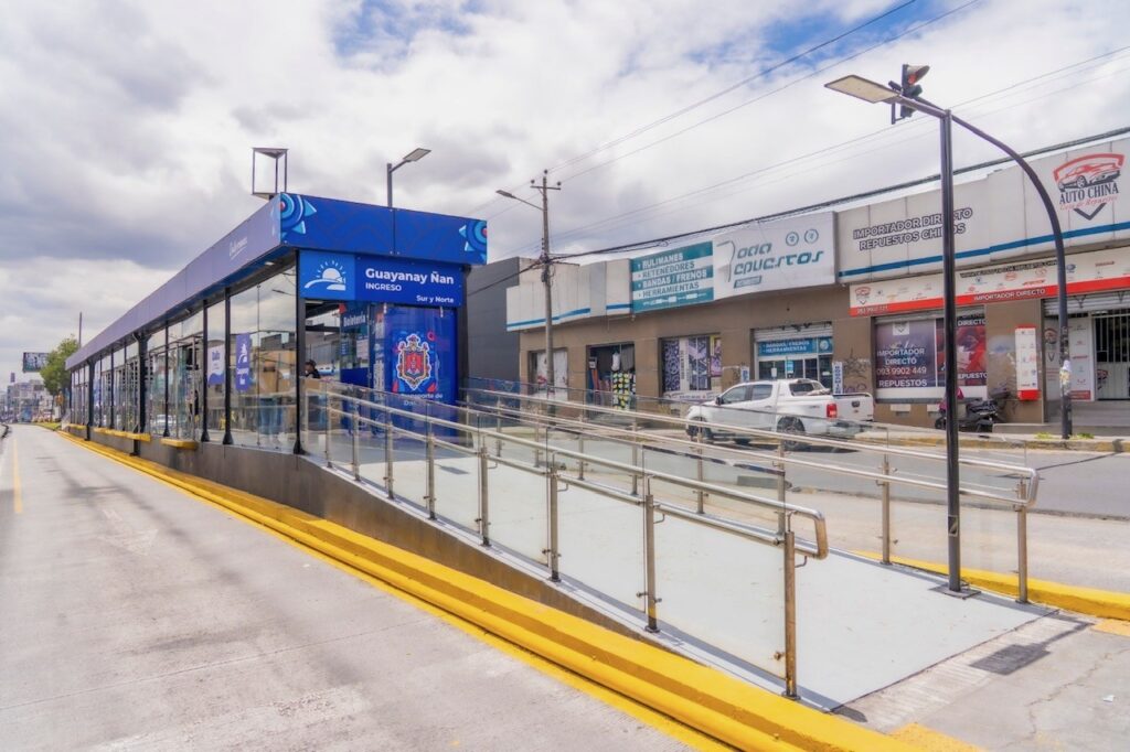 Parada de la Ecovía Huayanay Ñan