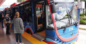 Usuarios en la Estación El Recreo